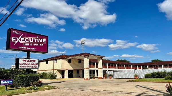 Executive Inn and Suites Houston image 1