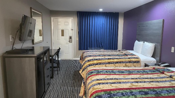 Executive Inn and Suites Houston image 12