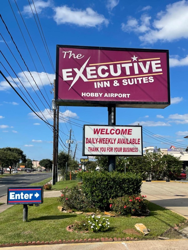 Executive Inn and Suites Houston image 2